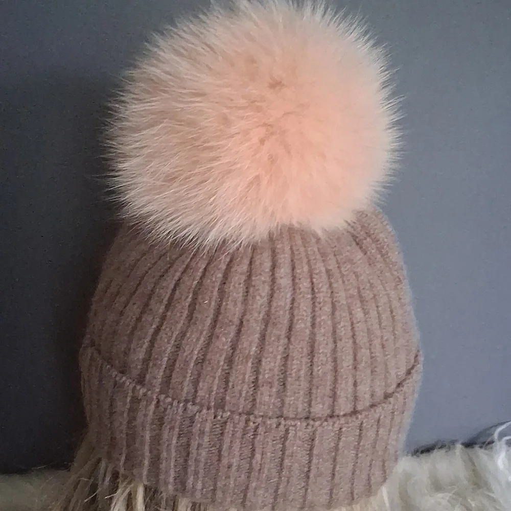 MJUK ICELAND Merino Wool Hat With Oversized Pom Pom